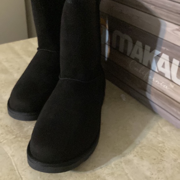 NWT Makula Ani black faux fur boots ladies size 9 - Picture 1 of 8